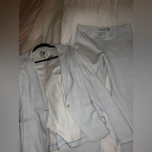 Beta brand matching work blazer and pantsuit set.